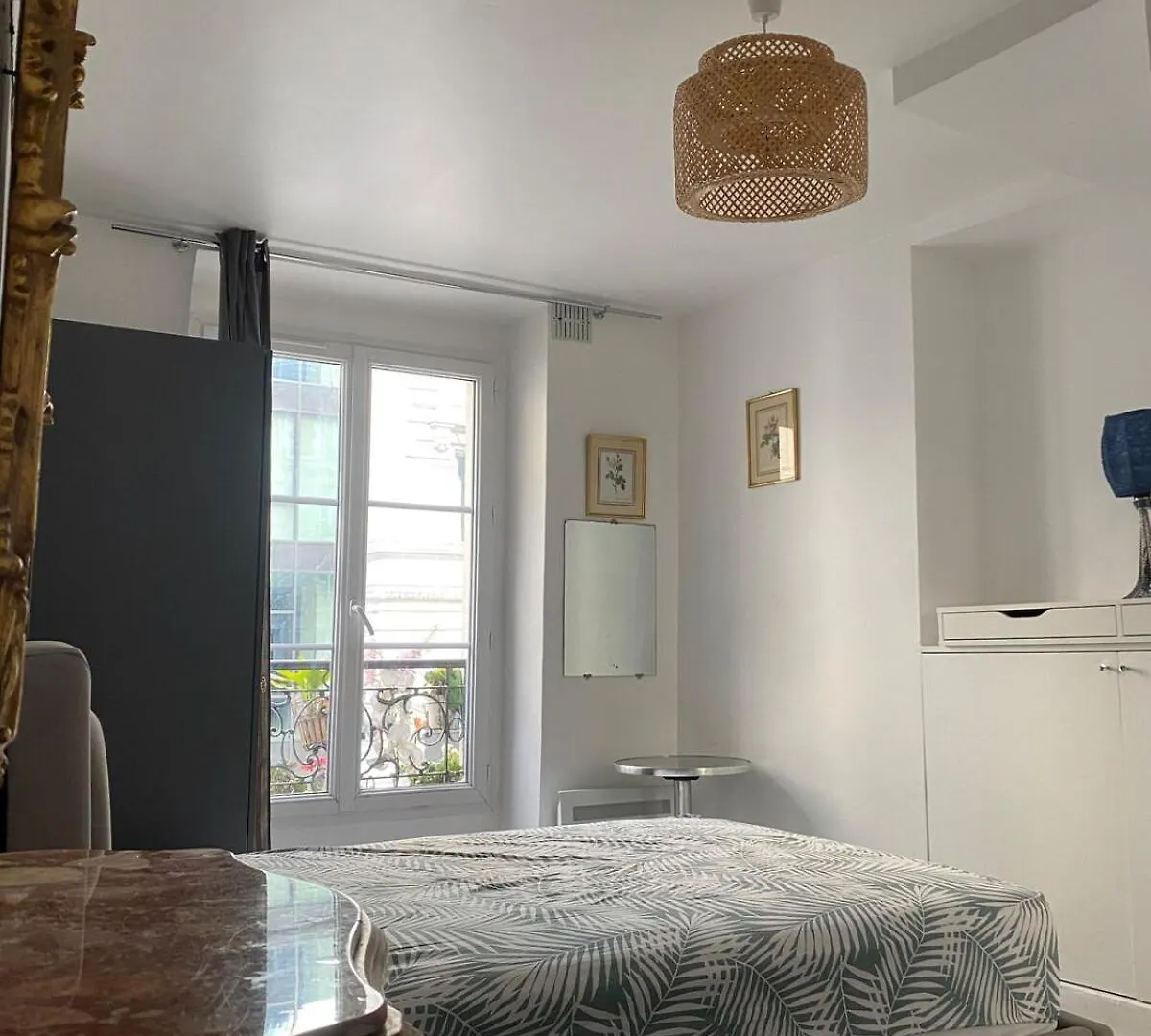 Studio Au Coeur De Montmartre Paryż